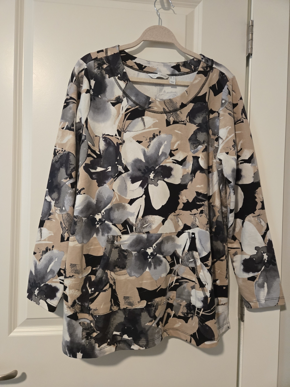 Floral Print Long Sleeve Pullover - Beige, Black & Gray. NWOT